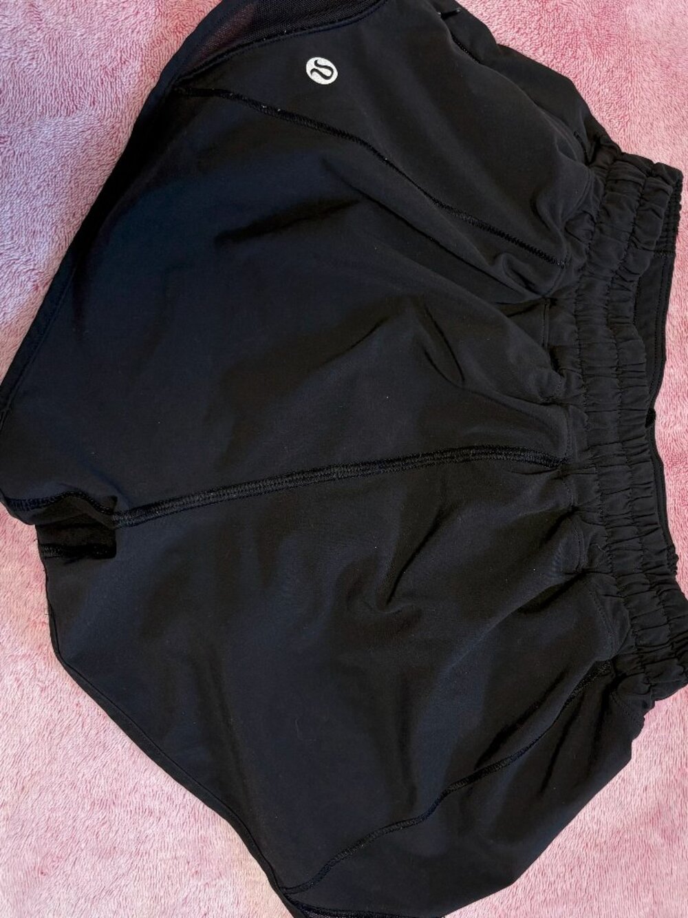 Lululemon Hotty Hot Low-Rise Lined Short 2.5"